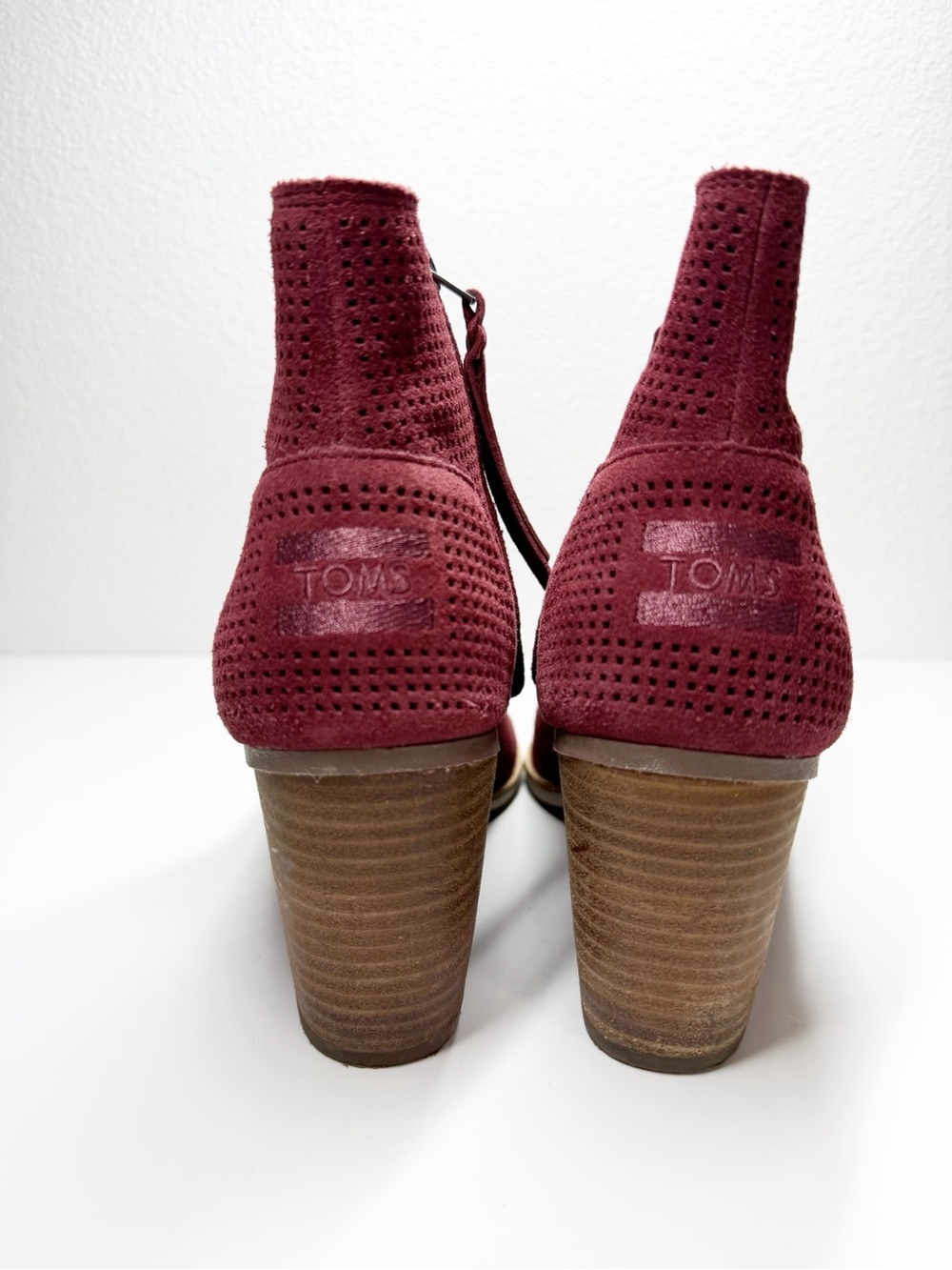 Toms Majorca Oxblood Perforated Suede Open Toe Ankle Boots - Picture 9 of 12